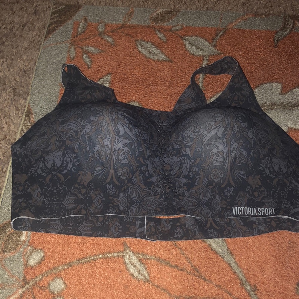 VS Sports Bra